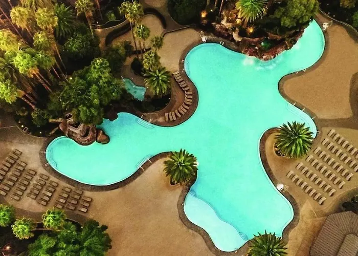 The Mirage Hotel & Casino By Suiteness
